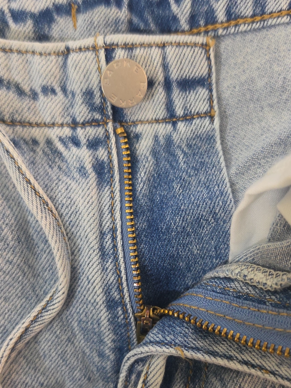 Parke Women's Mid-Rise Drawstring Baggy Jeans, Size 4 - Light Wash - Picture 10 of 10